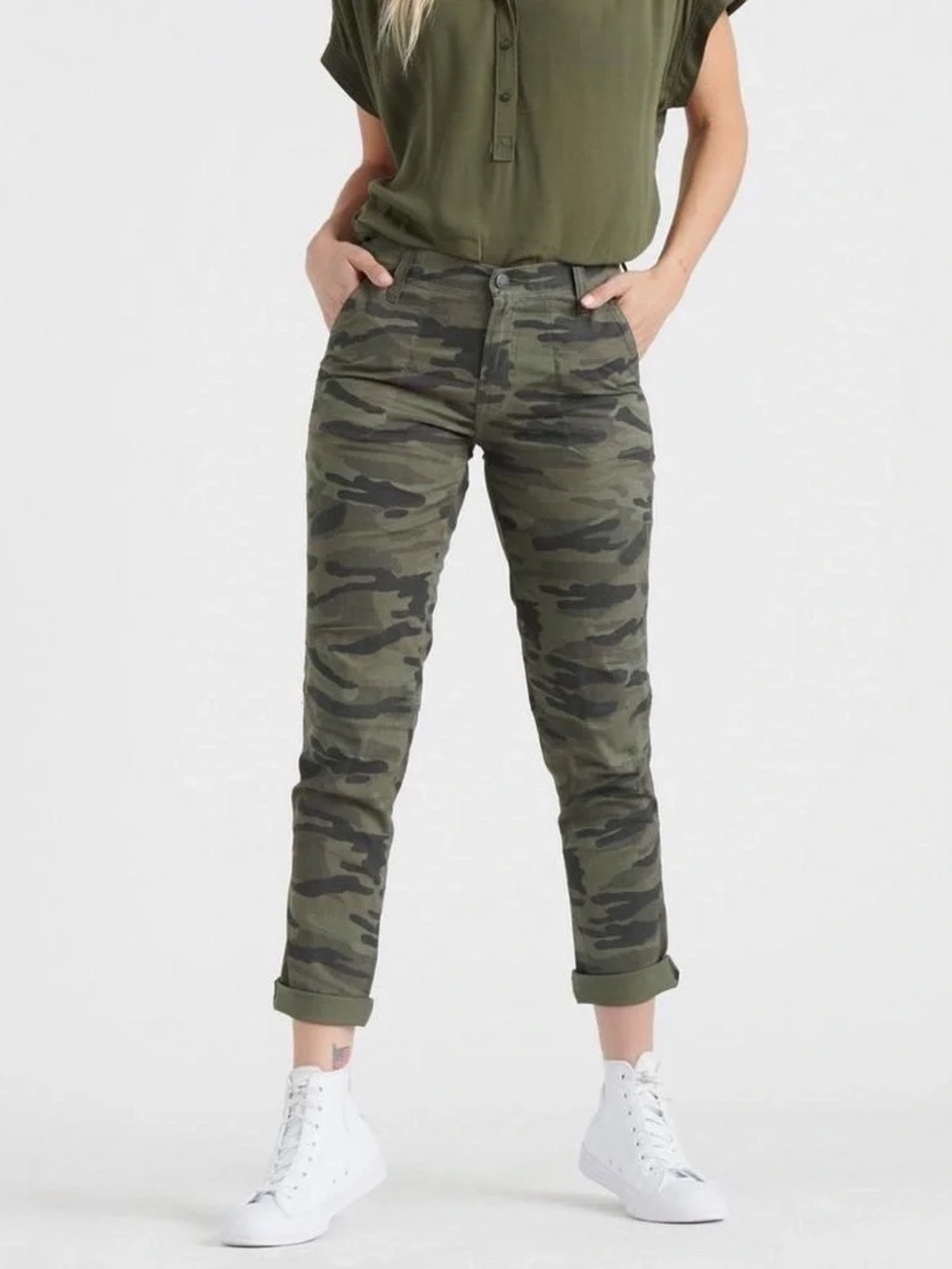 NWT Lucky Brand Ava Mid Rise Slim in Camo 4 / 27